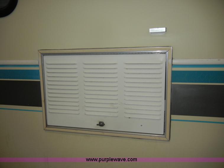 image for item D4048 1991 Ford Flair Fleetwood RV