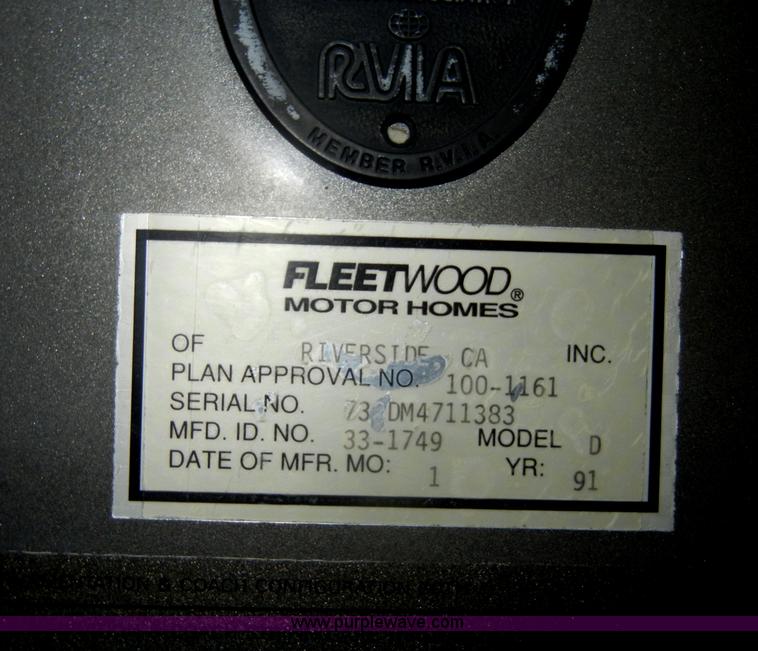 image for item D4048 1991 Ford Flair Fleetwood RV