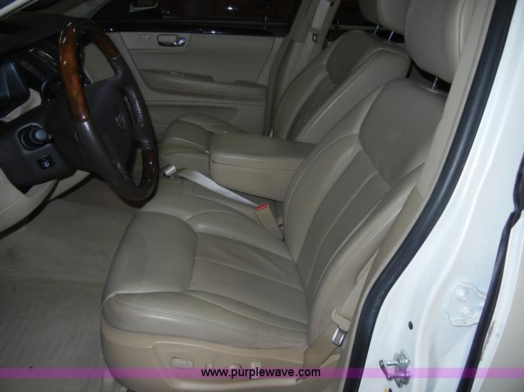 image for item D4051 2008 Cadillac DTS