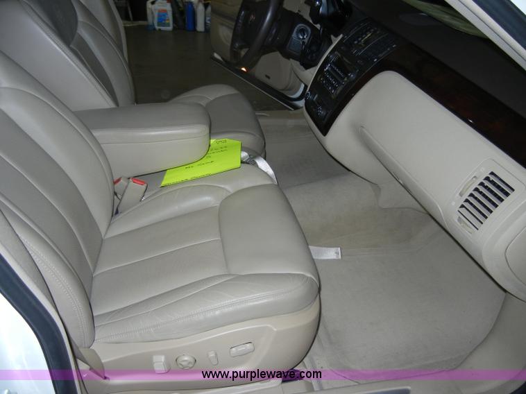 image for item D4051 2008 Cadillac DTS