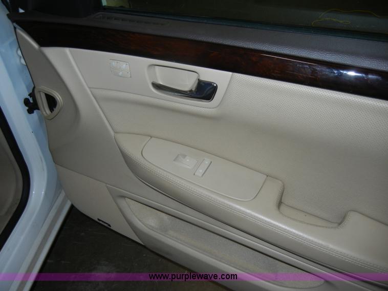 image for item D4051 2008 Cadillac DTS
