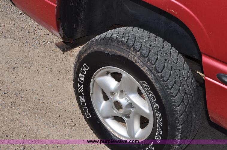 image for item A5888 1999 Dodge Ram 1500 quad cab pickup truck