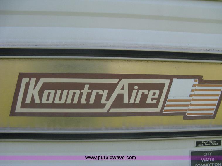 image for item A6320 1985 Kountry Aire 32' fifth wheel camper