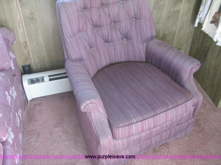 image for item A6320 1985 Kountry Aire 32' fifth wheel camper