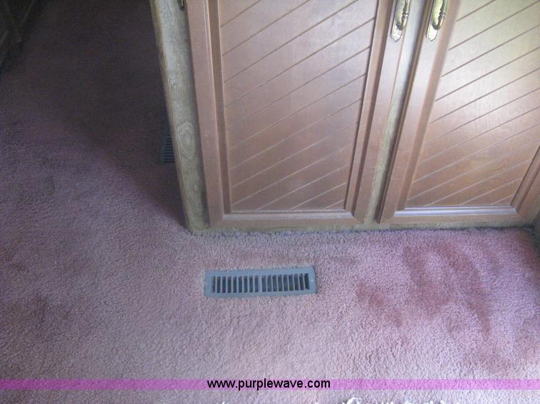 image for item A6320 1985 Kountry Aire 32' fifth wheel camper