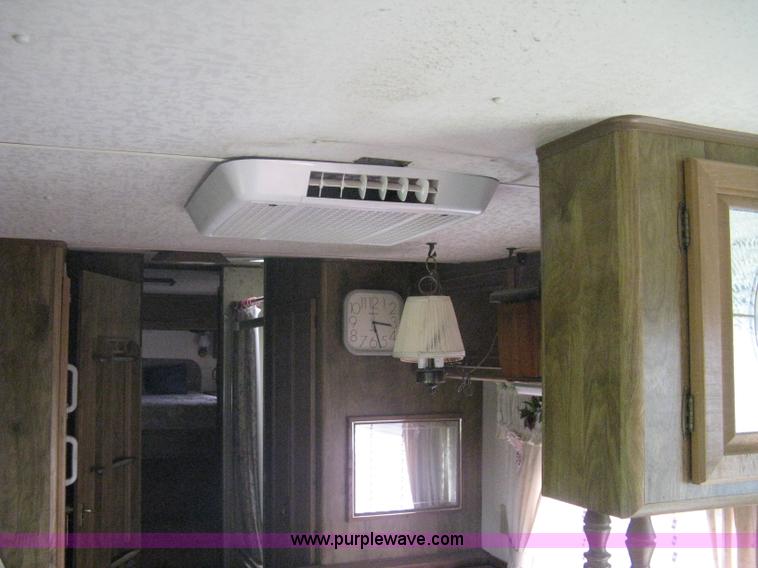 image for item A6320 1985 Kountry Aire 32' fifth wheel camper