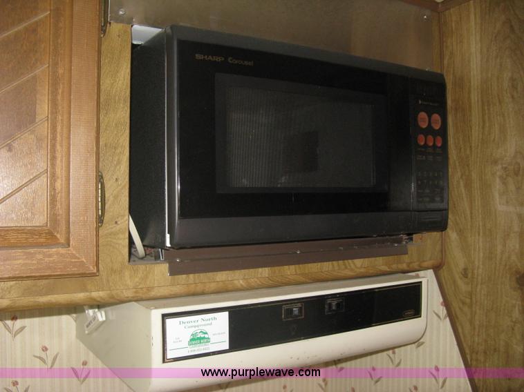 image for item A6320 1985 Kountry Aire 32' fifth wheel camper