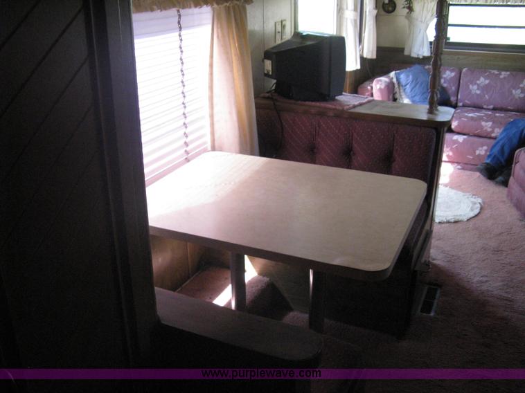 image for item A6320 1985 Kountry Aire 32' fifth wheel camper