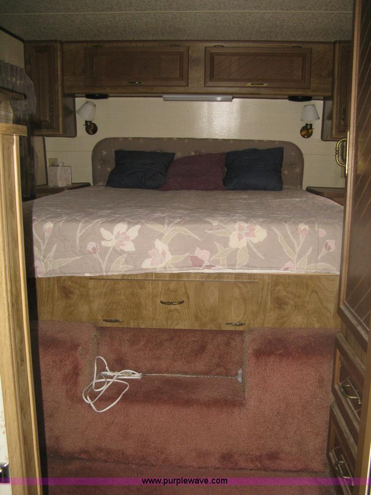 image for item A6320 1985 Kountry Aire 32' fifth wheel camper