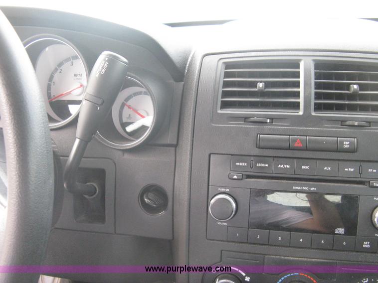 image for item A6325 2009 Dodge Charger police car