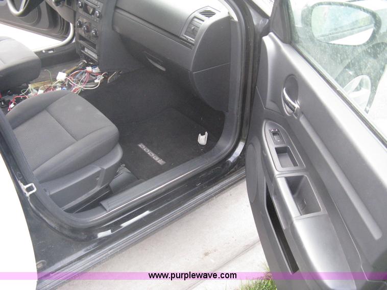 image for item A6325 2009 Dodge Charger police car