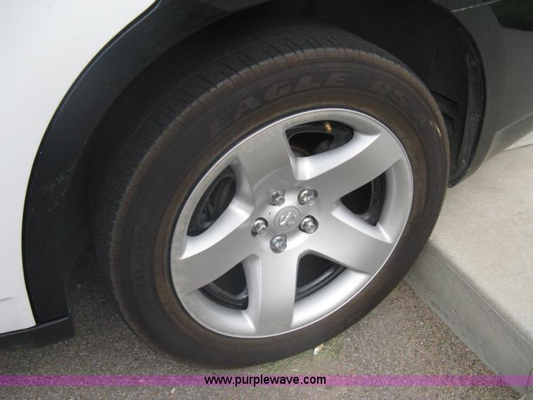 image for item A6325 2009 Dodge Charger police car