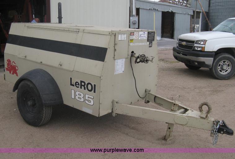 image for item A6326 1998 Leroi 185 mobile compressor
