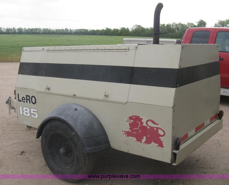 image for item A6326 1998 Leroi 185 mobile compressor