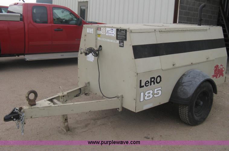 image for item A6326 1998 Leroi 185 mobile compressor
