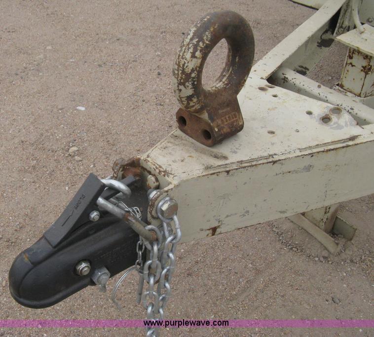 image for item A6326 1998 Leroi 185 mobile compressor