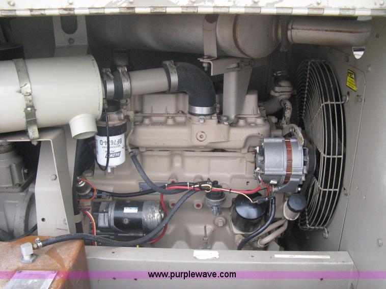 image for item A6326 1998 Leroi 185 mobile compressor