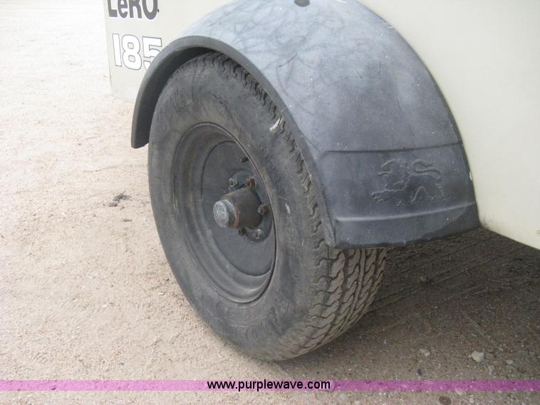 image for item A6326 1998 Leroi 185 mobile compressor