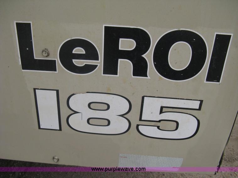image for item A6326 1998 Leroi 185 mobile compressor