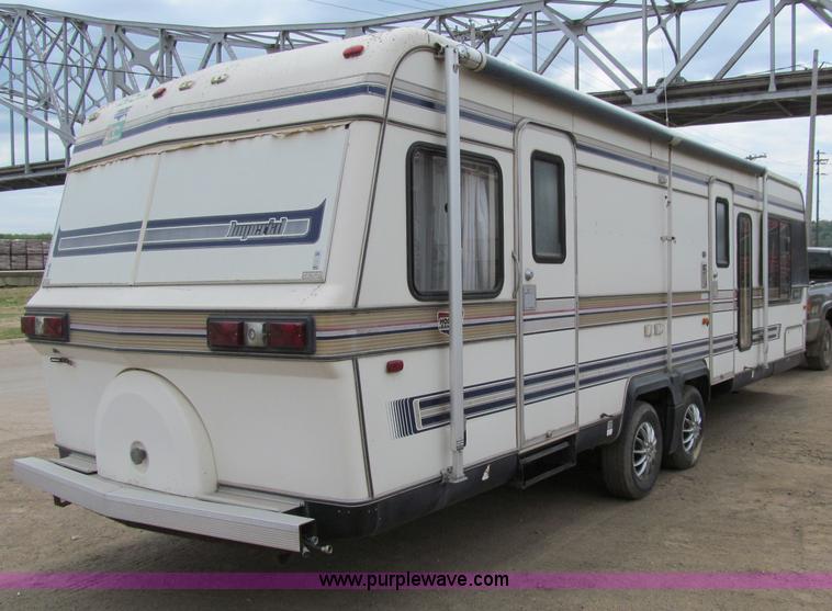 image for item A8300 1989 Holiday Rambler Imperial 31' tandem axle camper