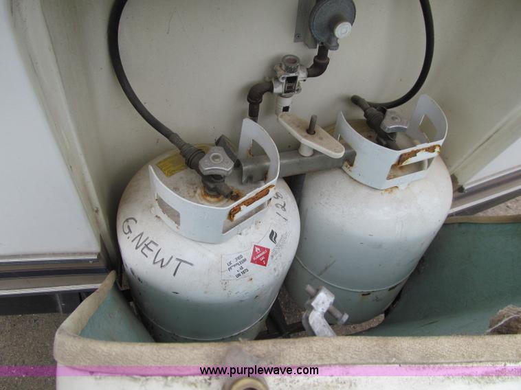 image for item A8300 1989 Holiday Rambler Imperial 31' tandem axle camper