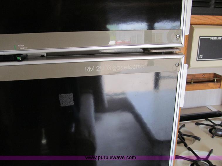 image for item A8300 1989 Holiday Rambler Imperial 31' tandem axle camper