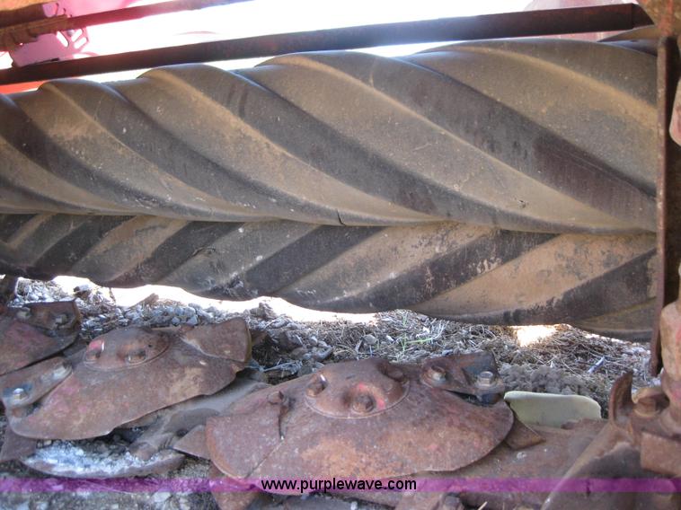 image for item B1213 2000 New Holland 1441 disc mower