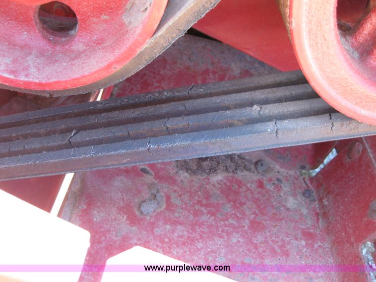 image for item B1213 2000 New Holland 1441 disc mower