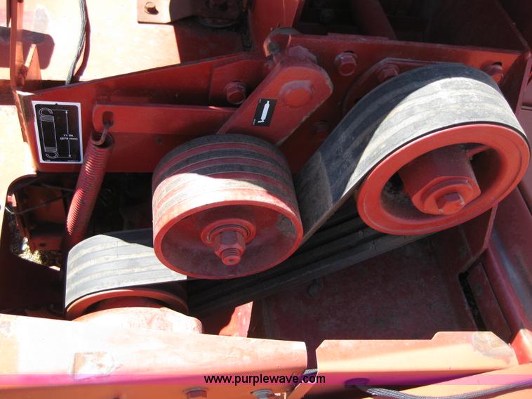 image for item B1213 2000 New Holland 1441 disc mower