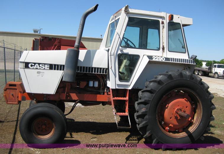 image for item B1214 1978 Case 2290 tractor