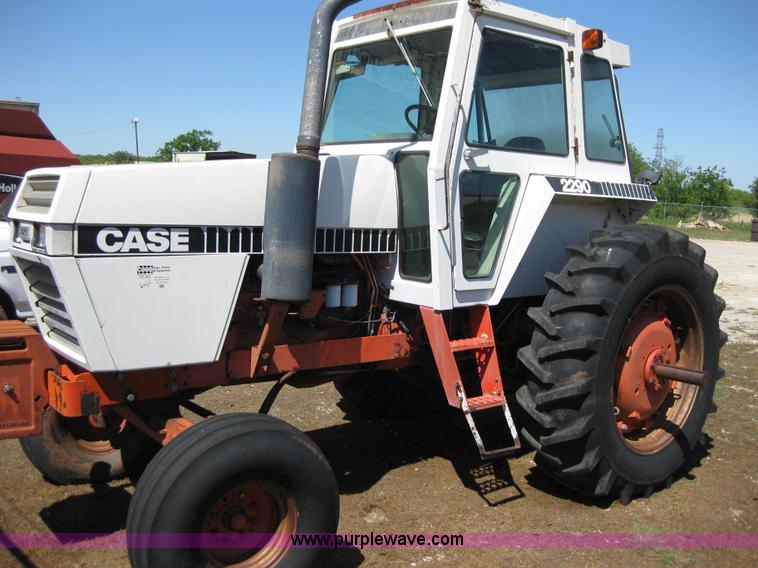 image for item B1214 1978 Case 2290 tractor