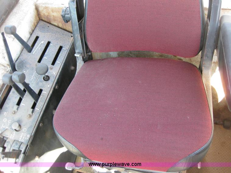 image for item B1214 1978 Case 2290 tractor