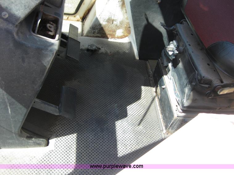 image for item B1214 1978 Case 2290 tractor