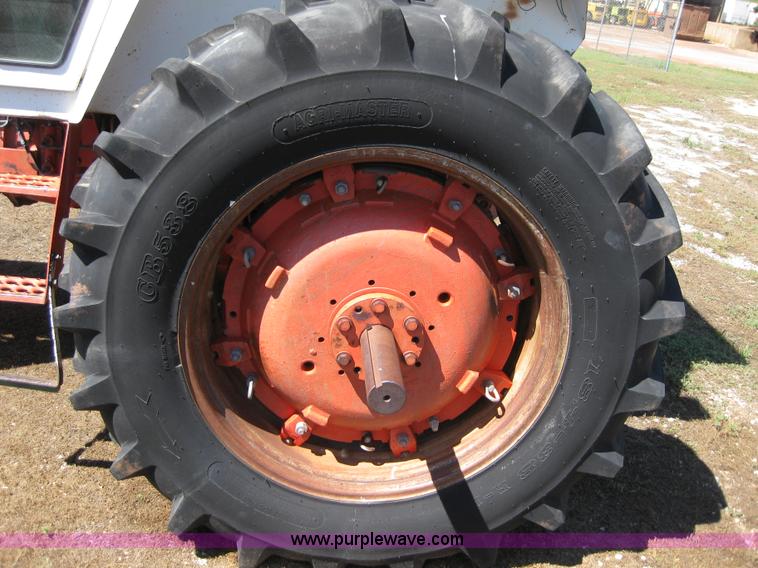 image for item B1214 1978 Case 2290 tractor