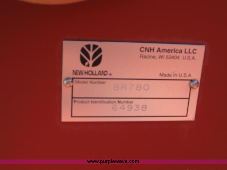 image for item B1215 2005 New Holland BR780 round baler
