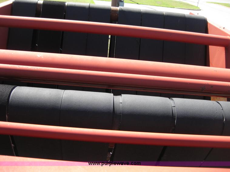 image for item B1216 2002 New Holland 688 round baler