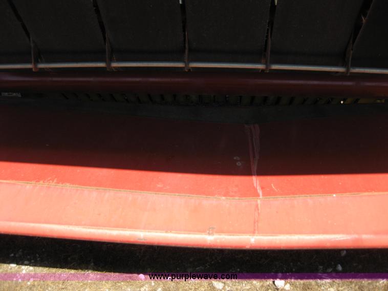 image for item B1216 2002 New Holland 688 round baler