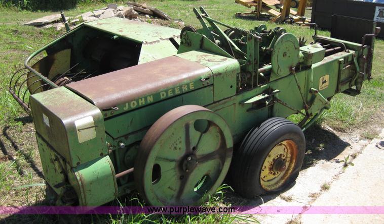 image for item B1217 John Deere 224WS square baler