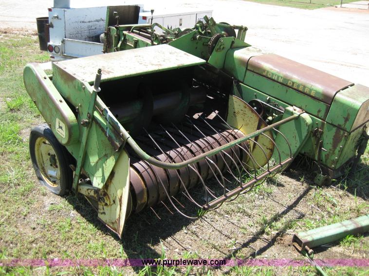 image for item B1217 John Deere 224WS square baler