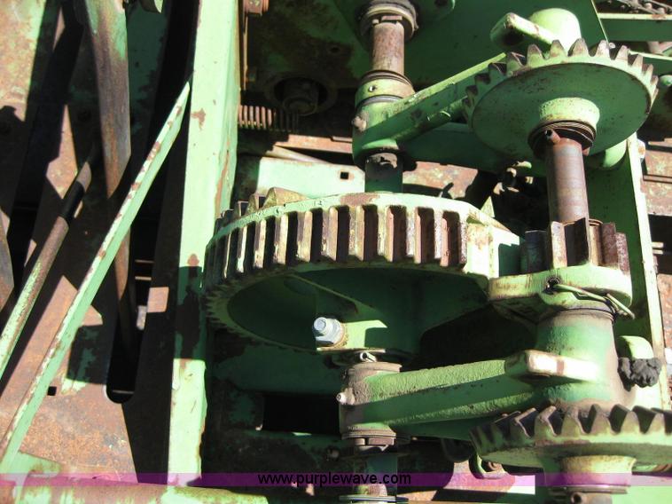 image for item B1217 John Deere 224WS square baler
