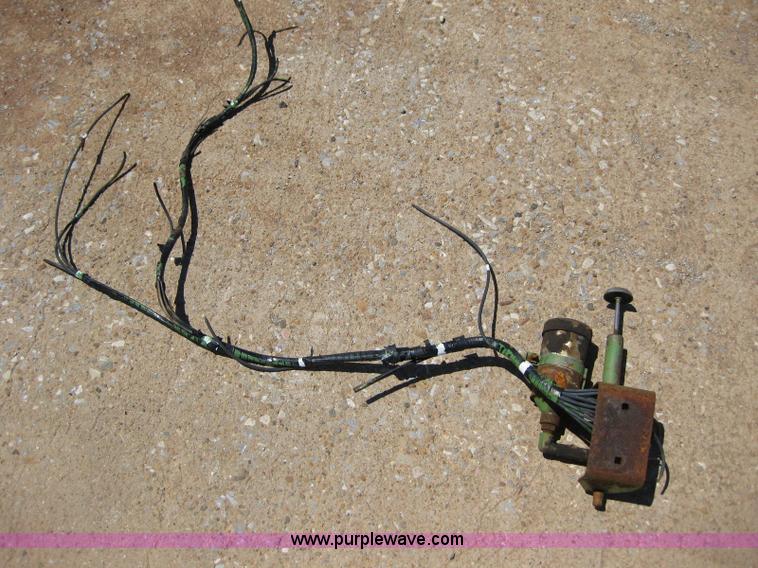 image for item B1217 John Deere 224WS square baler