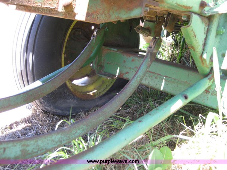 image for item B1217 John Deere 224WS square baler
