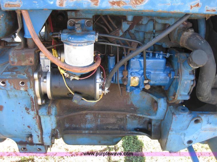 image for item B1221 1982 Ford 4610 tractor