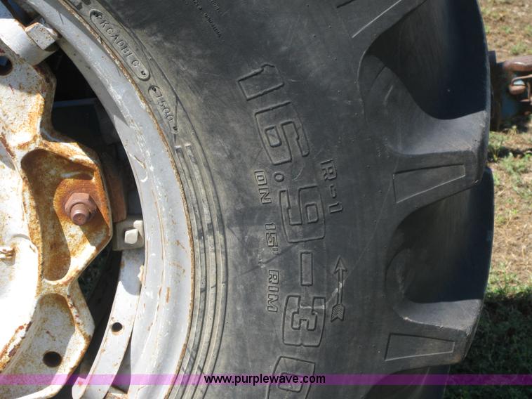 image for item B1221 1982 Ford 4610 tractor