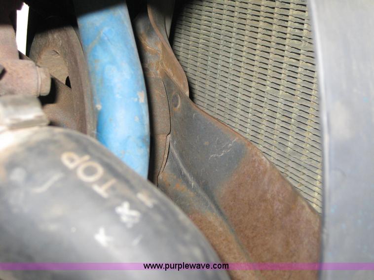 image for item B1221 1982 Ford 4610 tractor