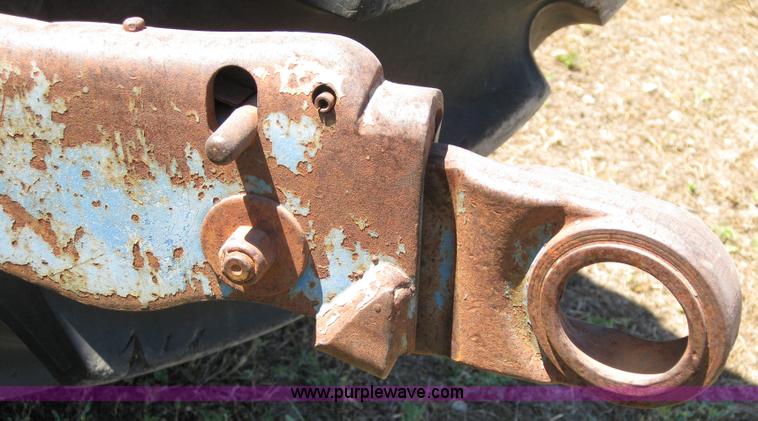 image for item B1221 1982 Ford 4610 tractor