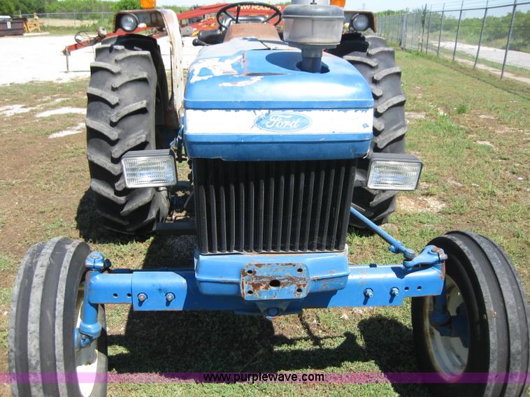 image for item B1221 1982 Ford 4610 tractor