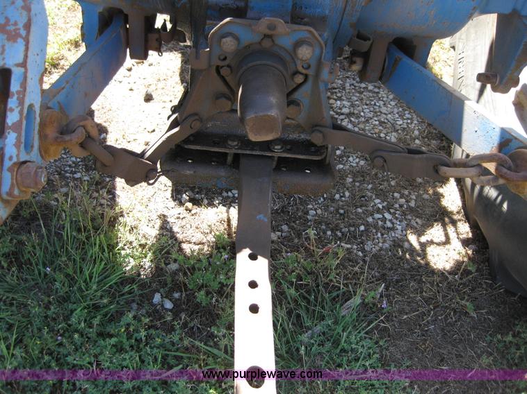 image for item B1221 1982 Ford 4610 tractor