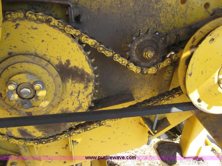 image for item B1225 1996 New Holland 1475 swather