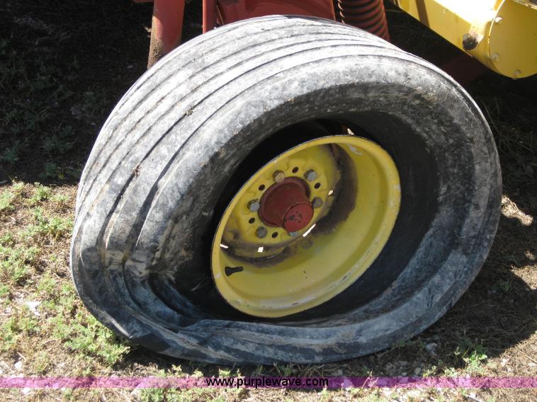 image for item B1225 1996 New Holland 1475 swather